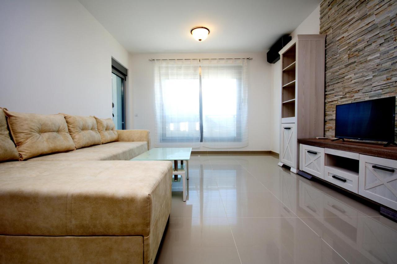 Apartment Dobrota Tomici  المظهر الخارجي الصورة